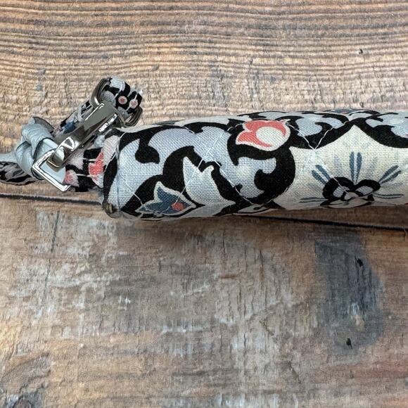 Vera Bradley RFID Accordion Tech Wristlet Lisbon Medallion Wallet Organizer - Picture 6 of 7